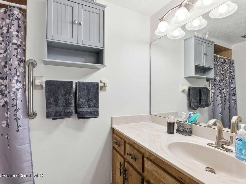 9042 York Lane, West Melbourne, FL 32904