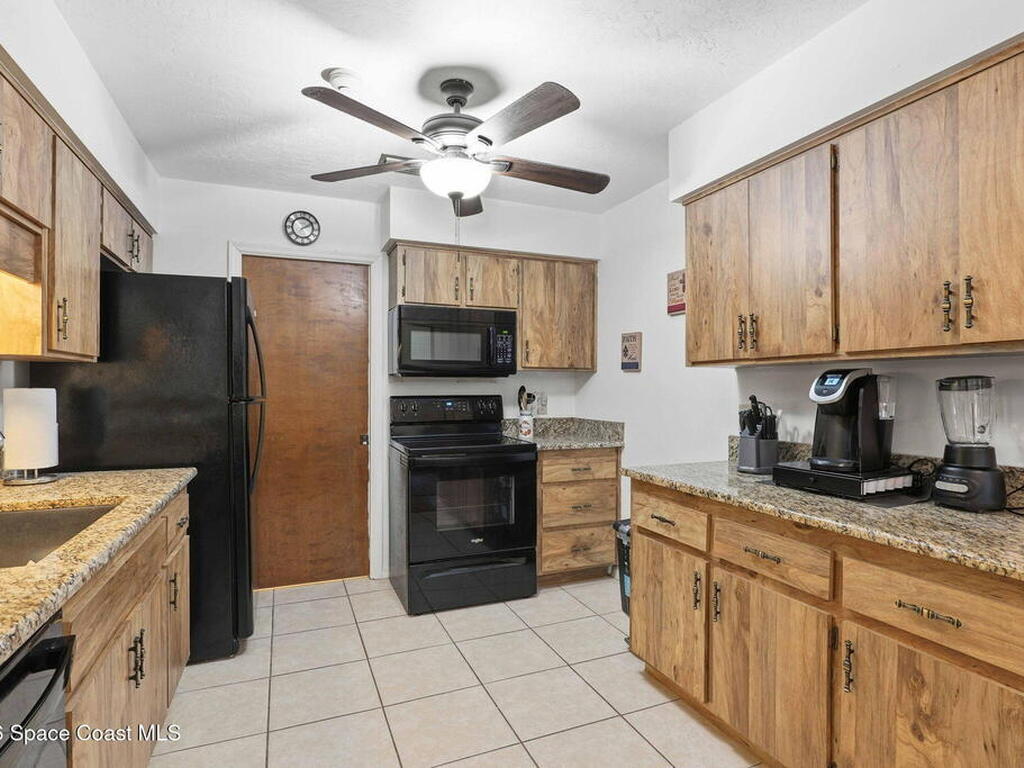 9042 York Lane, West Melbourne, FL 32904