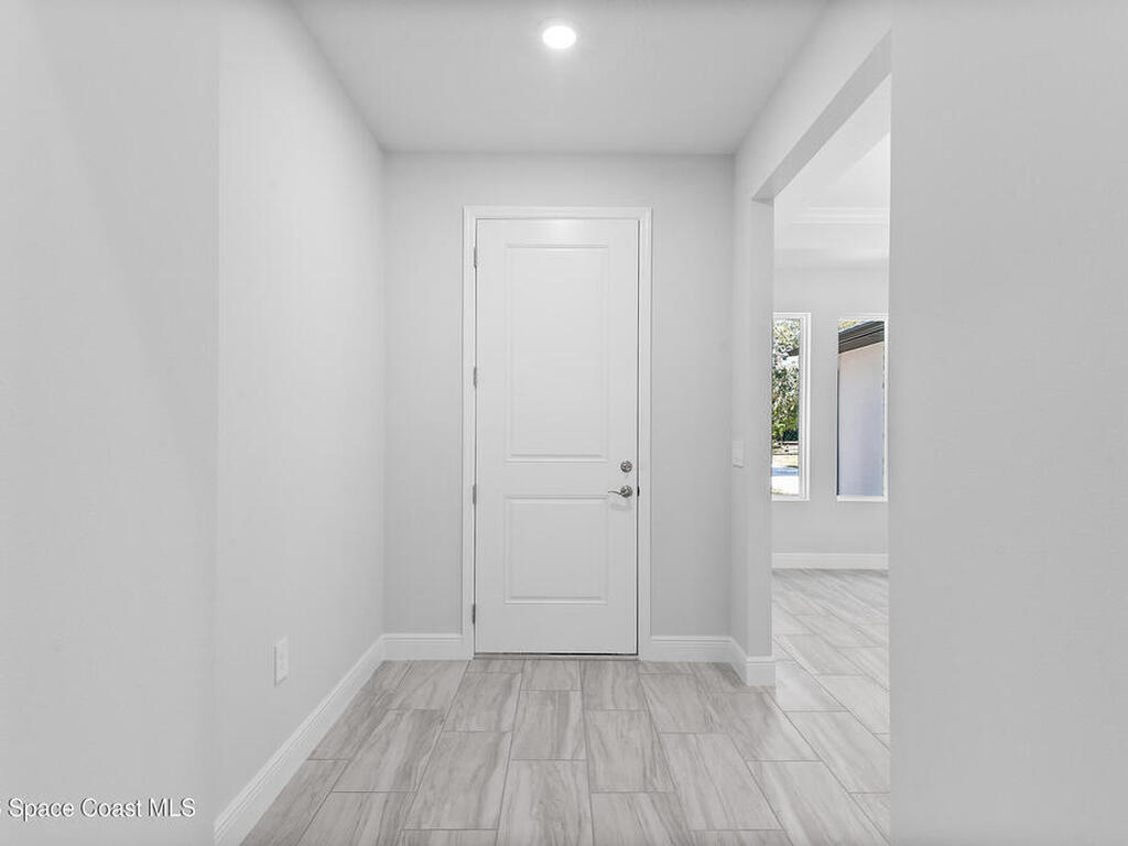 304 N Jungle Road, Geneva, FL 32732