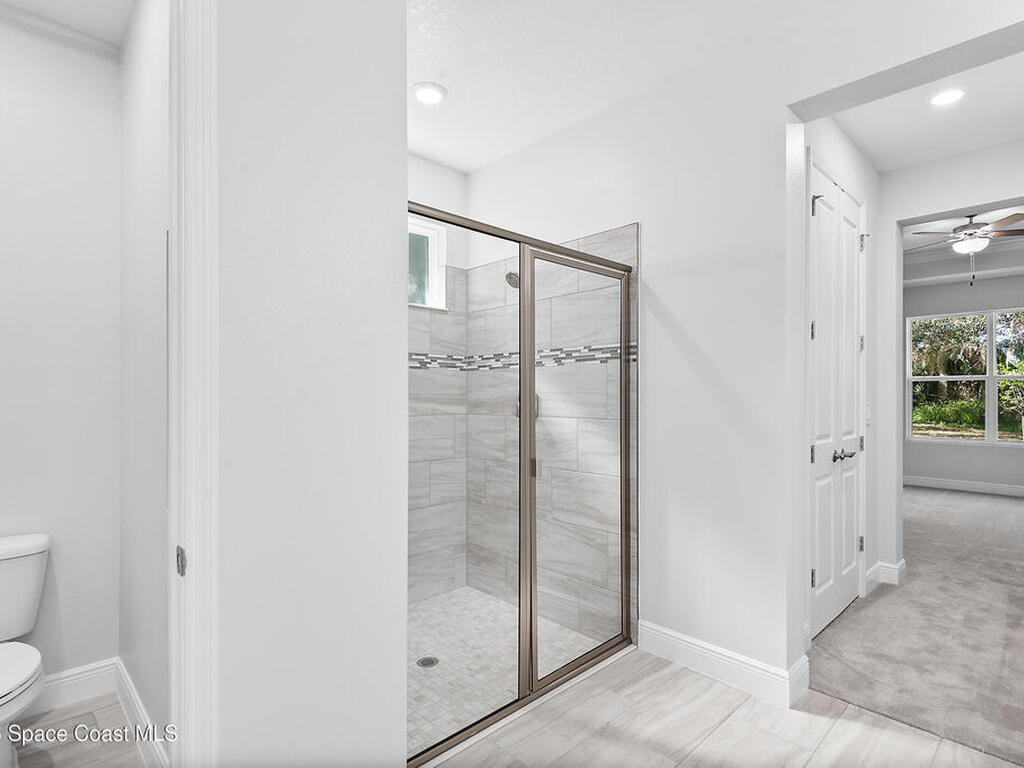 304 N Jungle Road, Geneva, FL 32732