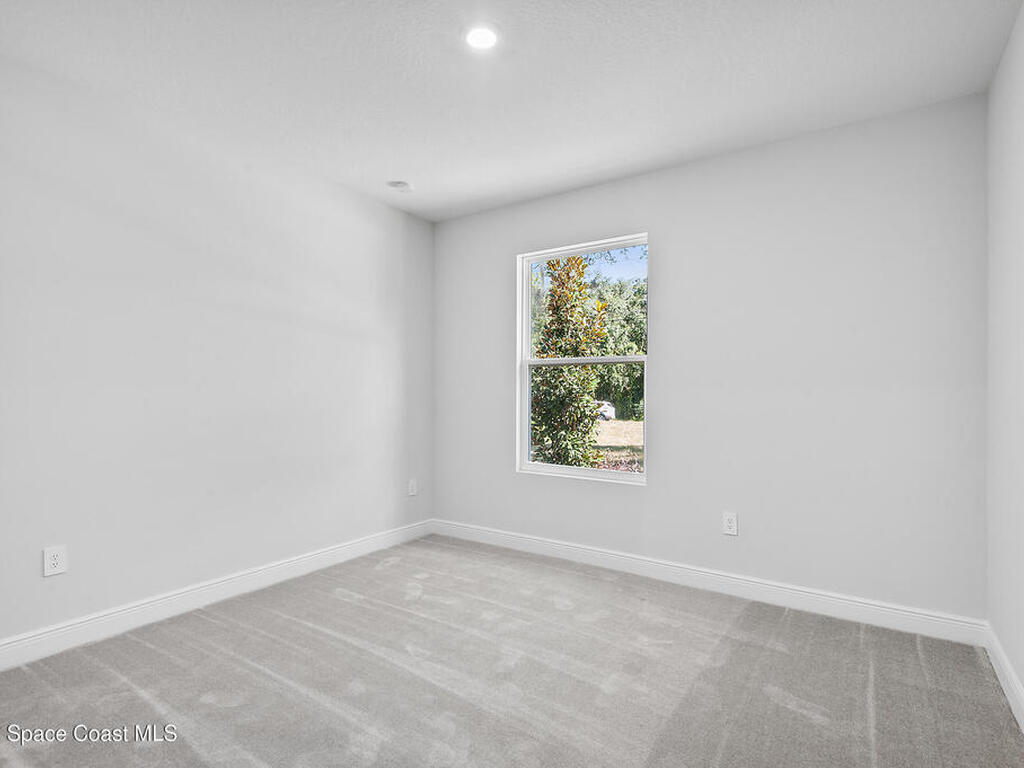 304 N Jungle Road, Geneva, FL 32732