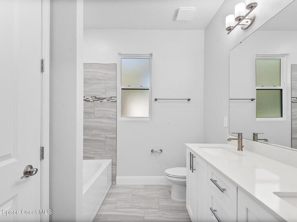 304 N Jungle Road, Geneva, FL 32732