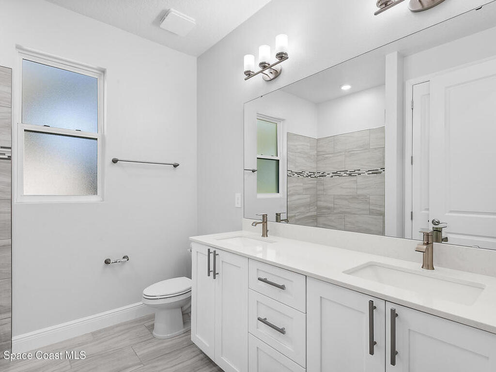 304 N Jungle Road, Geneva, FL 32732