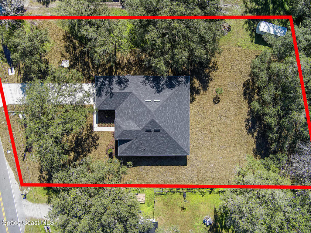 304 N Jungle Road, Geneva, FL 32732