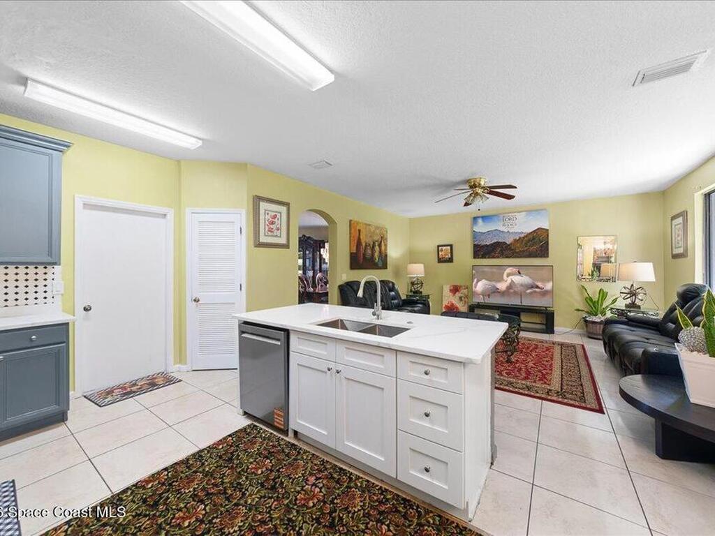 434 SE Breckenridge Circle, Palm Bay, FL 32909