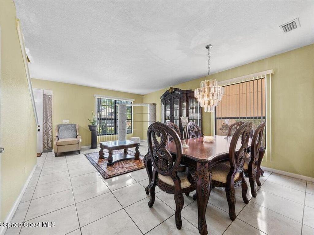 434 SE Breckenridge Circle, Palm Bay, FL 32909