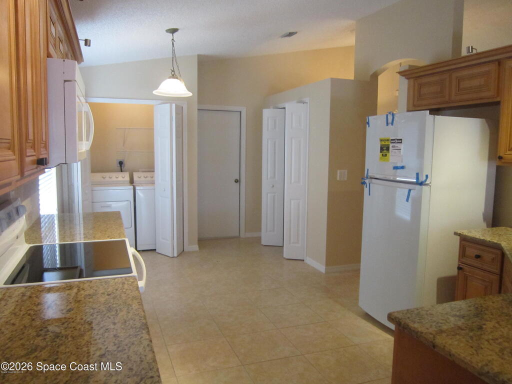 660 Wickham Lakes Drive, Melbourne, FL 32940