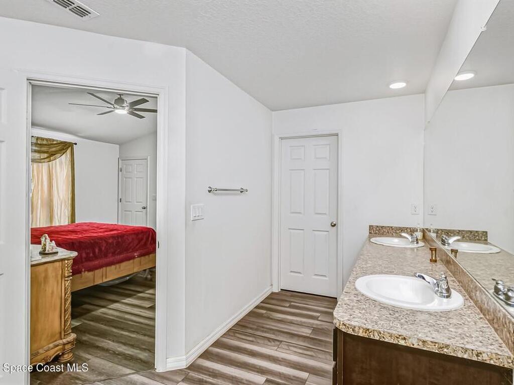 808 Grandeur Street, Palm Bay, FL 32909