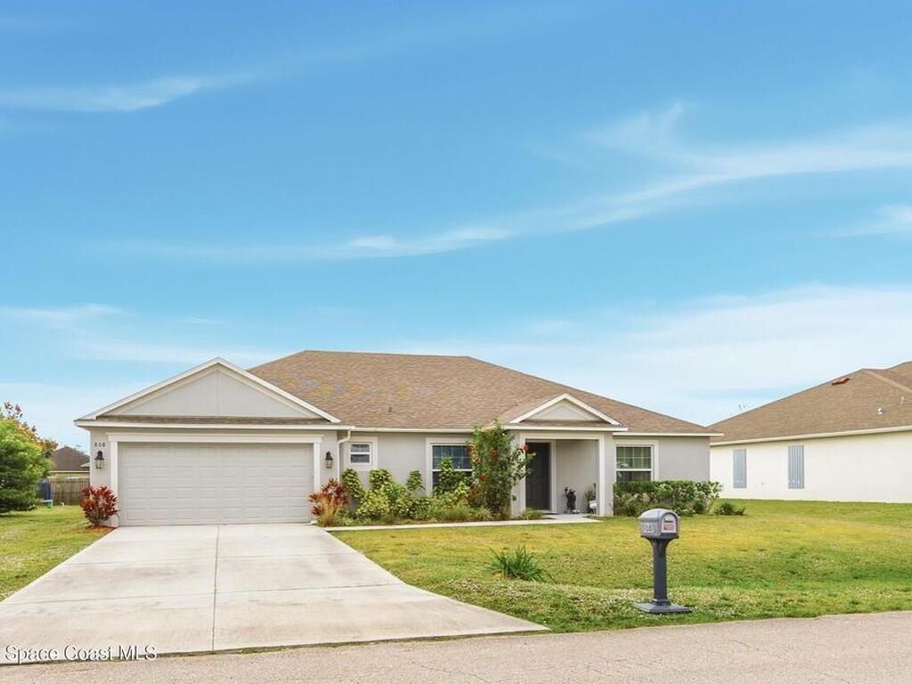 808 Grandeur Street, Palm Bay, FL 32909