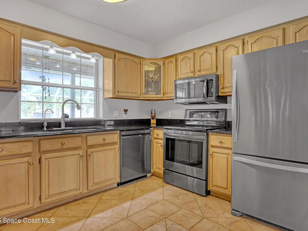 3980 Pepper Tree Street, Grant, FL 32949