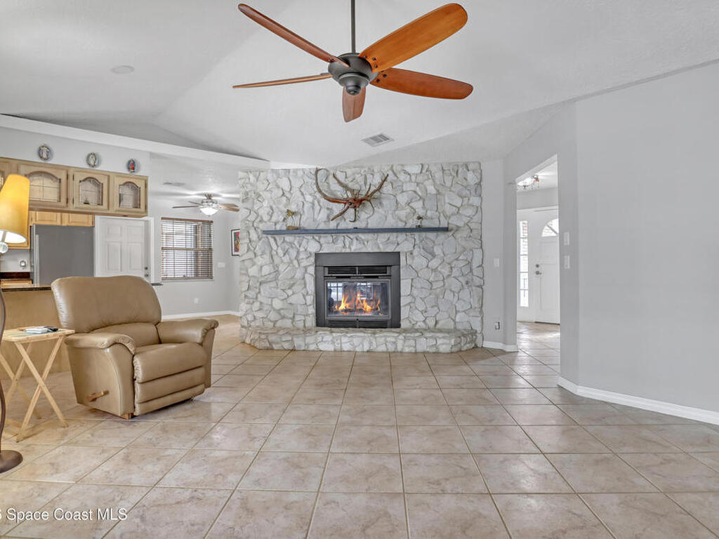 3980 Pepper Tree Street, Grant, FL 32949