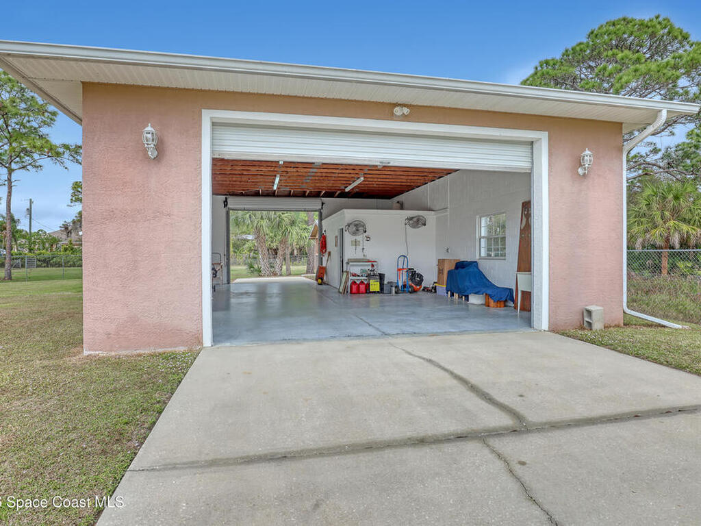 3980 Pepper Tree Street, Grant, FL 32949