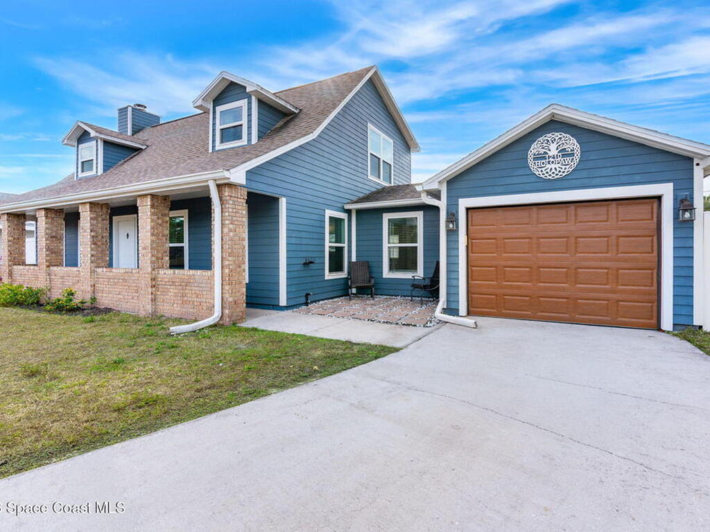 1210 Holopaw Court, Palm Bay, FL 32909