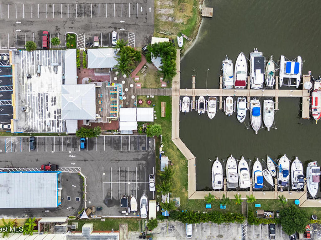 412 W Cocoa Beach Causeway, Cocoa Beach, FL 32931