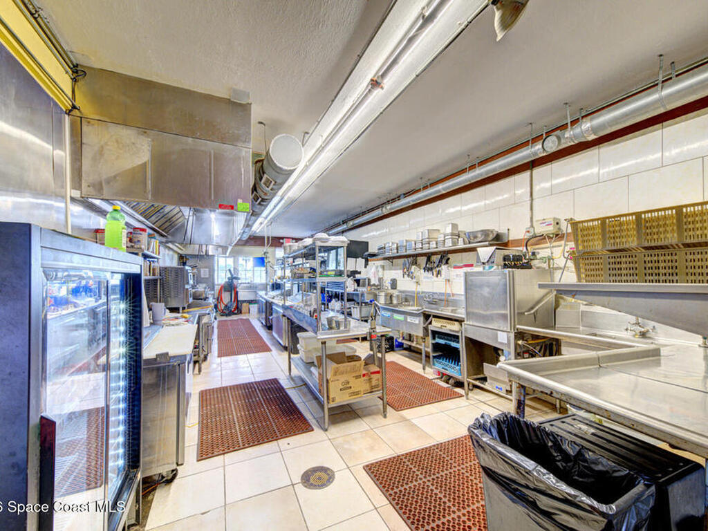 412 W Cocoa Beach Causeway, Cocoa Beach, FL 32931