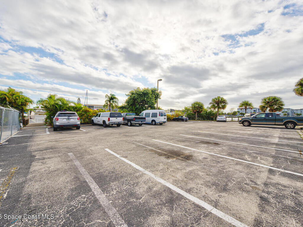 412 W Cocoa Beach Causeway, Cocoa Beach, FL 32931