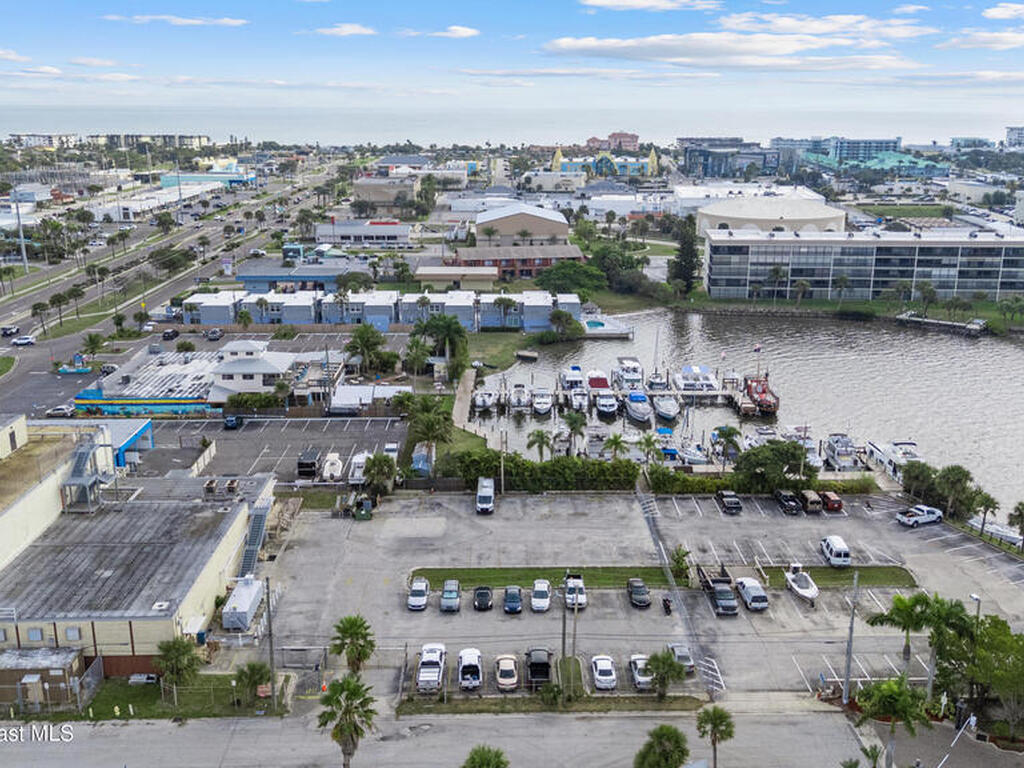 412 W Cocoa Beach Causeway, Cocoa Beach, FL 32931