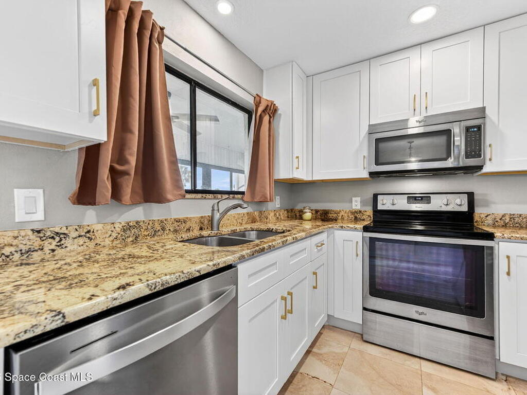 2250 Golf Isle Drive, Melbourne, FL 32935