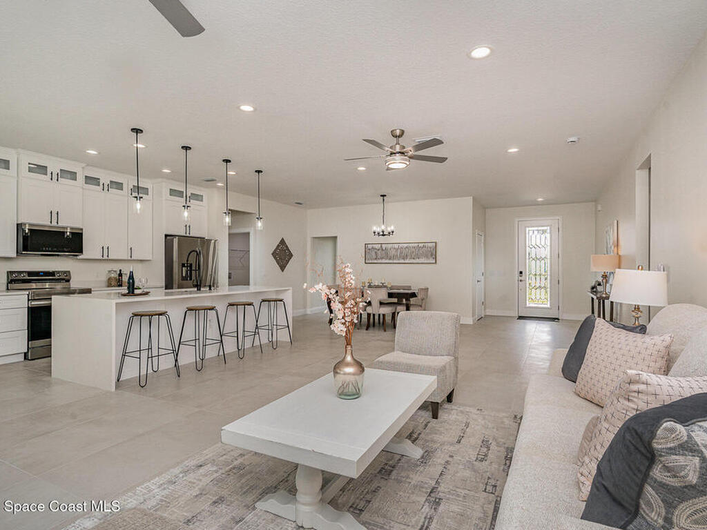 2925 Polaris Avenue, Palm Bay, FL 32909