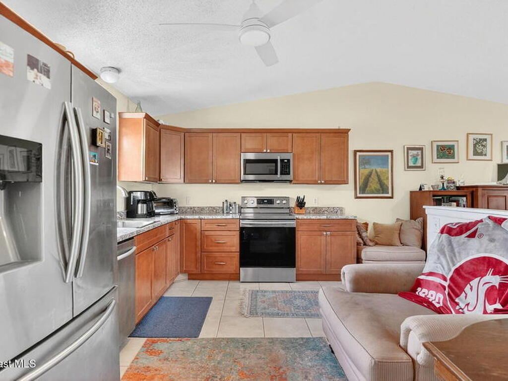 1051 Colonial Avenue, Palm Bay, FL 32909