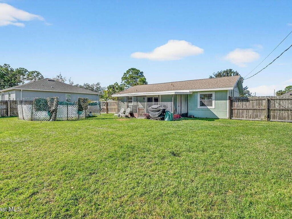 1051 Colonial Avenue, Palm Bay, FL 32909