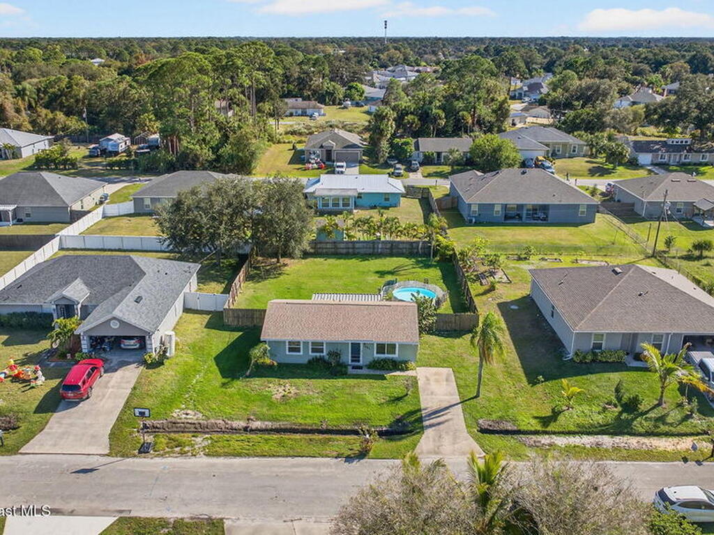 1051 Colonial Avenue, Palm Bay, FL 32909