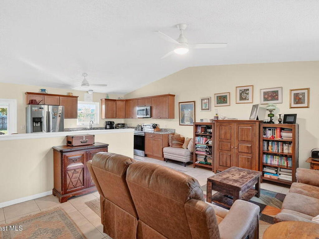 1051 Colonial Avenue, Palm Bay, FL 32909