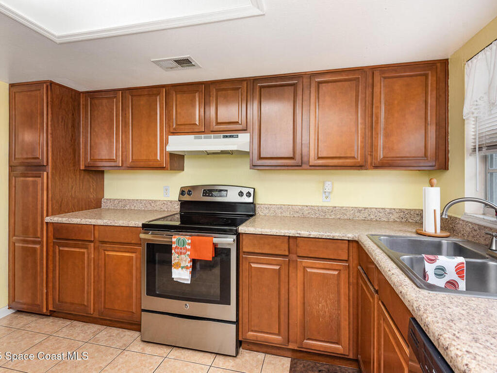 1725 Valley Forge Drive, Titusville, FL 32796