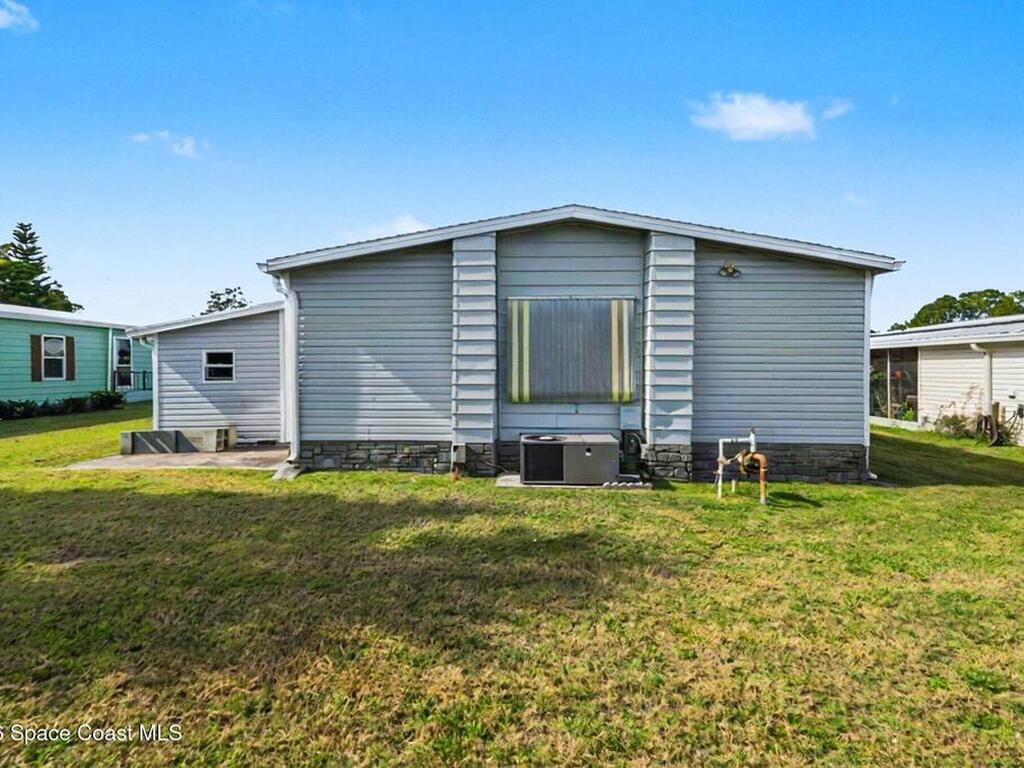 5009 Santa Anna Avenue, Titusville, FL 32780