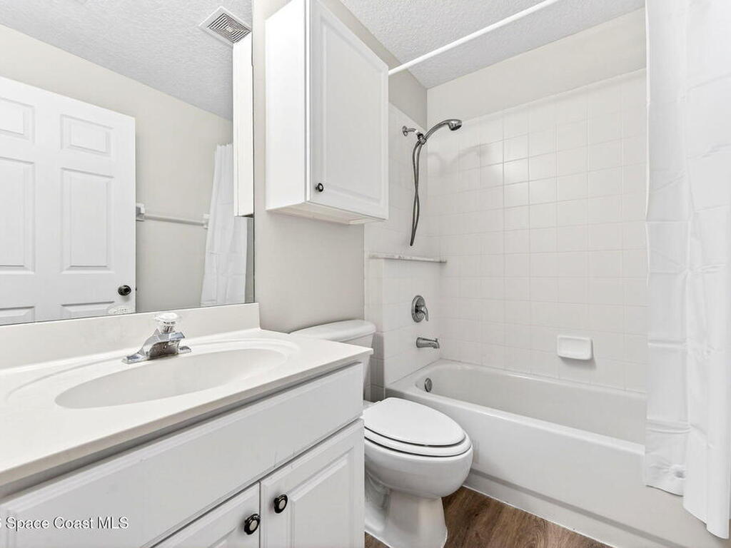 1102 Bainbury Lane, Melbourne, FL 32904