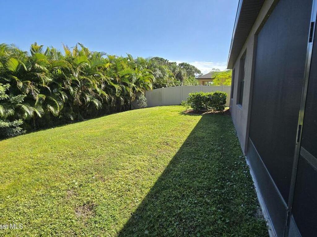 7419 Tourmaline Drive, Grant, FL 32949