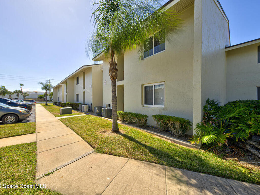 5801 N Atlantic Avenue, Cape Canaveral, FL 32920