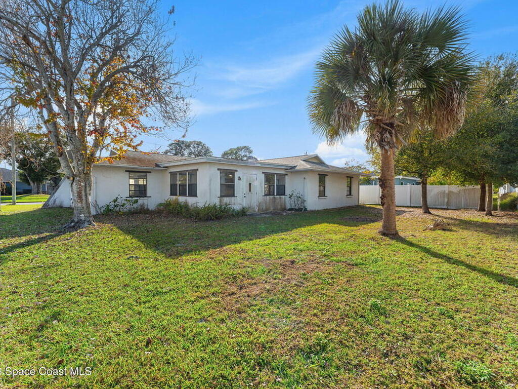 960 Pineland Drive, Rockledge, FL 32955