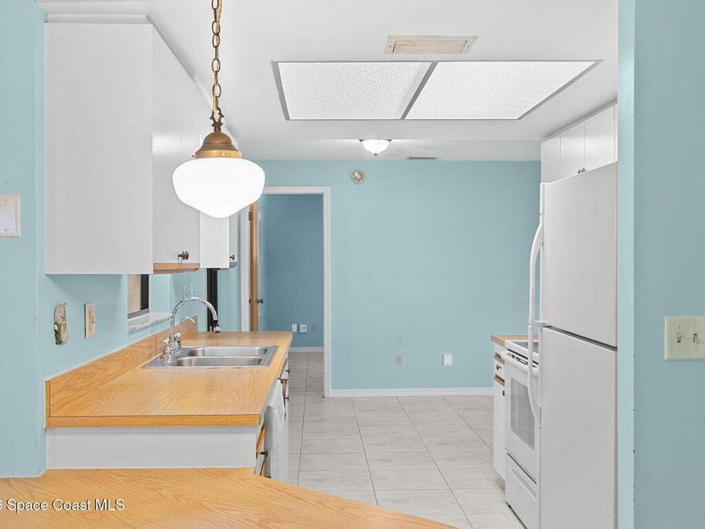 960 Pineland Drive, Rockledge, FL 32955