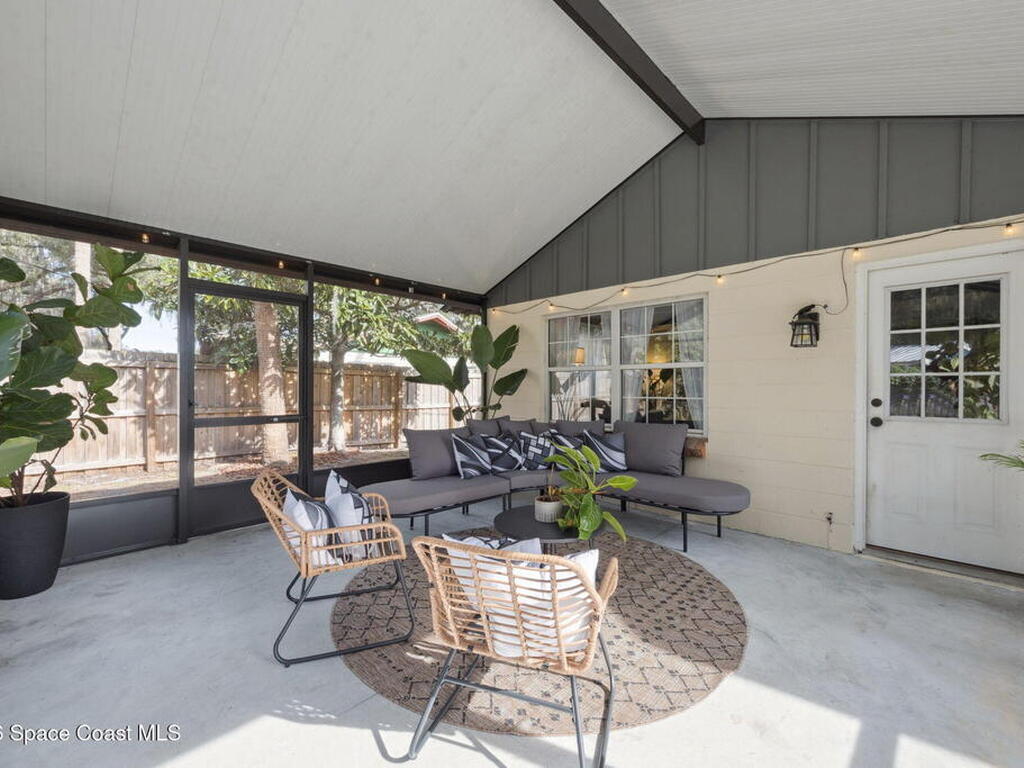 108 N Virginia Avenue, Sanford, FL 32771