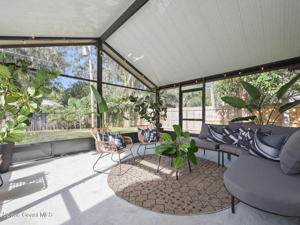 108 N Virginia Avenue, Sanford, FL 32771