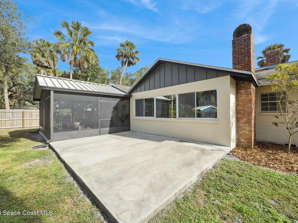 108 N Virginia Avenue, Sanford, FL 32771