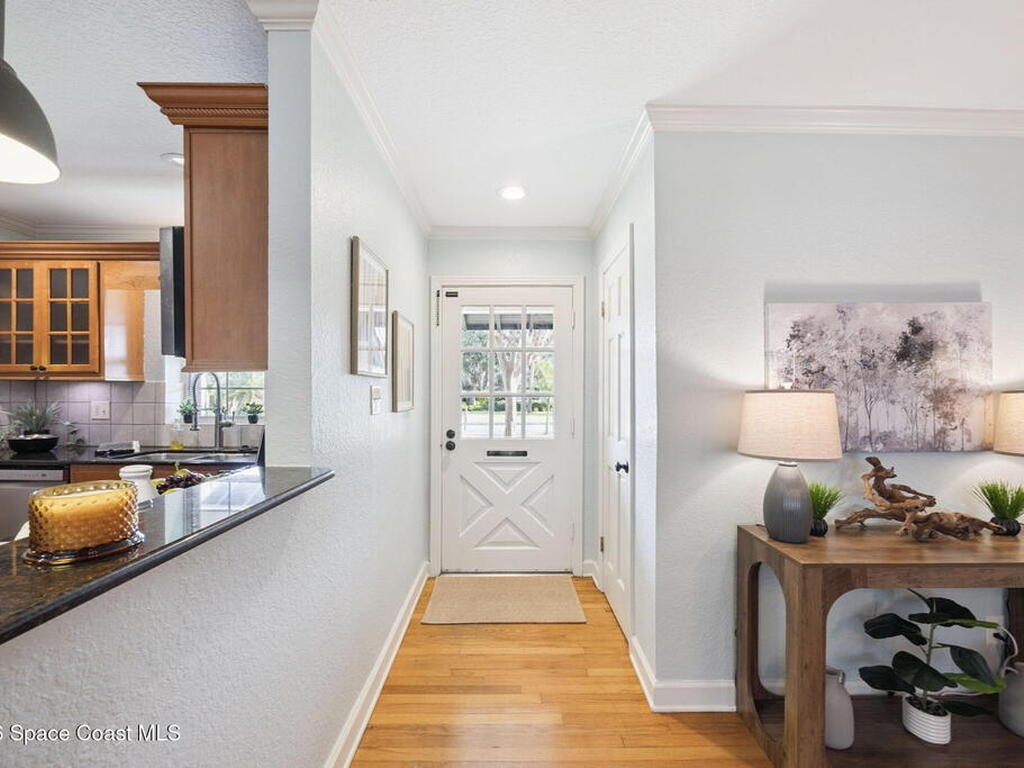 108 N Virginia Avenue, Sanford, FL 32771