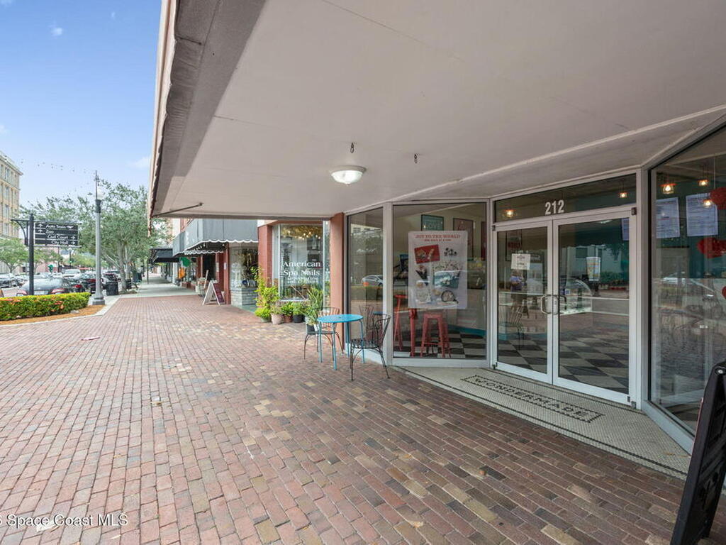 108 N Virginia Avenue, Sanford, FL 32771