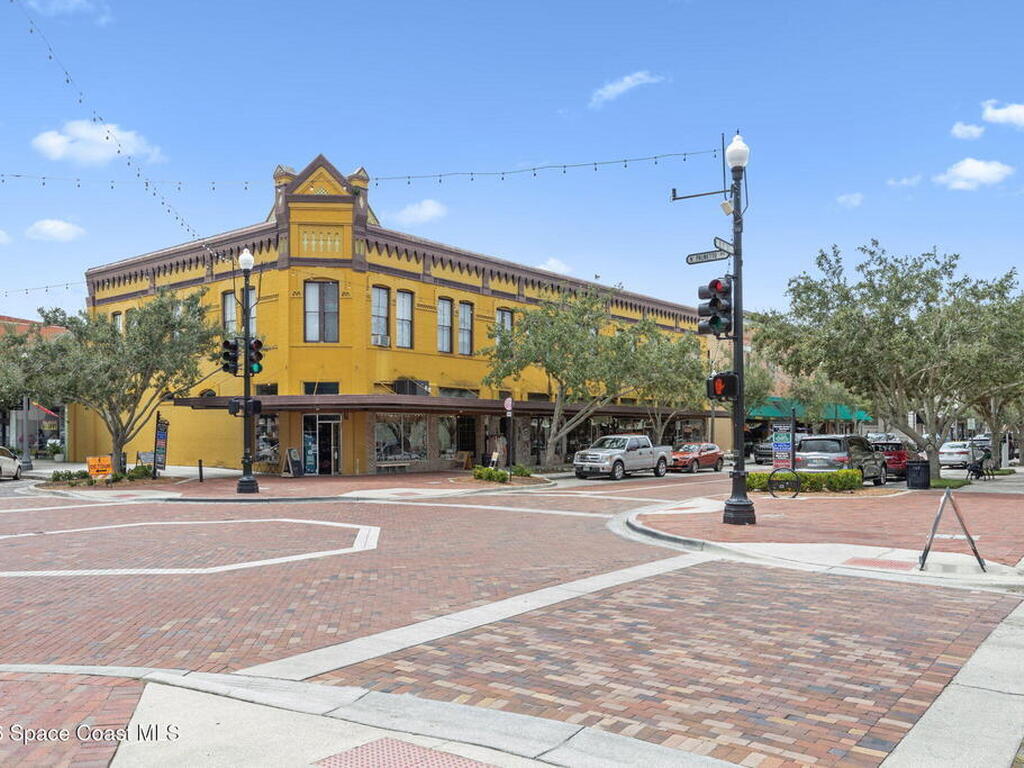 108 N Virginia Avenue, Sanford, FL 32771