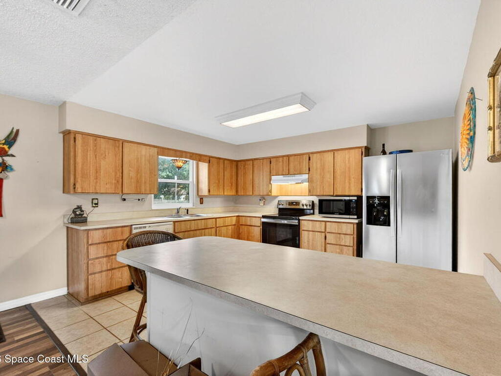 6033 Palm Street, Mims, FL 32754