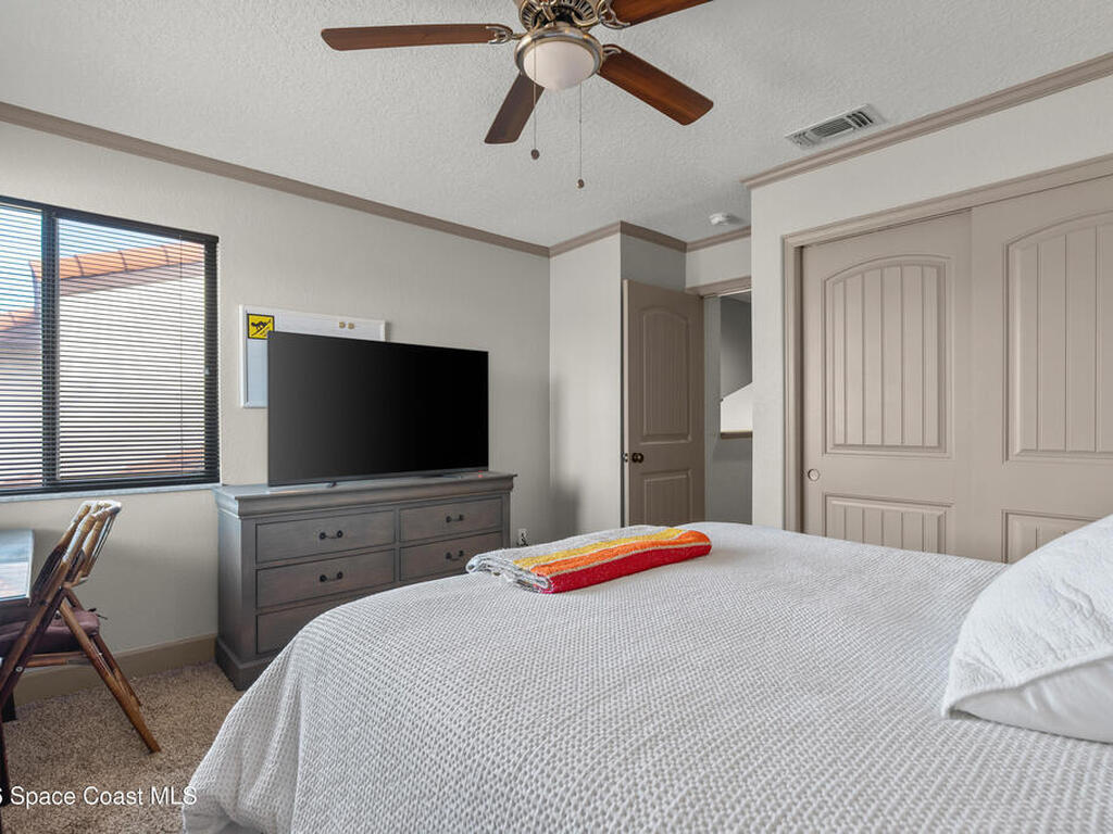 210 Parkside Place, Indian Harbour Beach, FL 32937