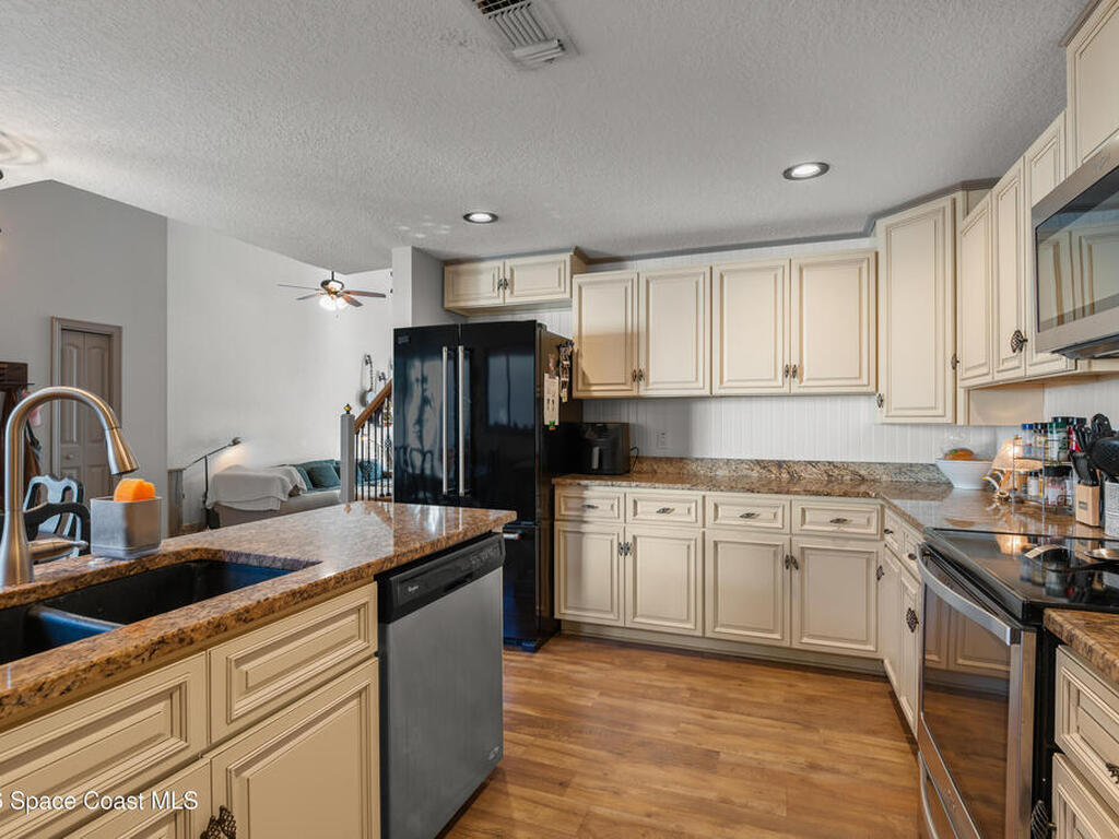 210 Parkside Place, Indian Harbour Beach, FL 32937