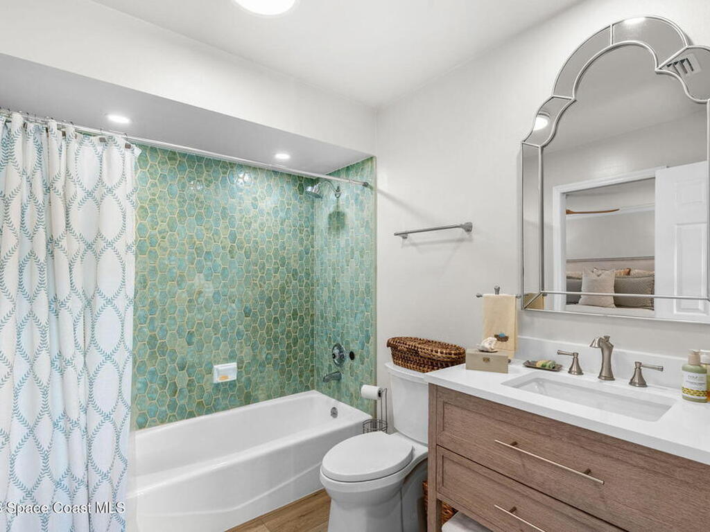 656 Franklyn Avenue, Indialantic, FL 32903