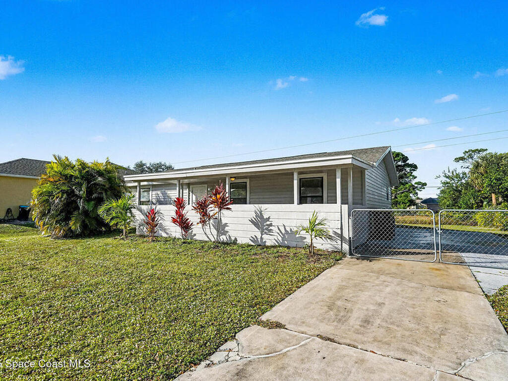 1026 Camden Avenue, Palm Bay, FL 32907