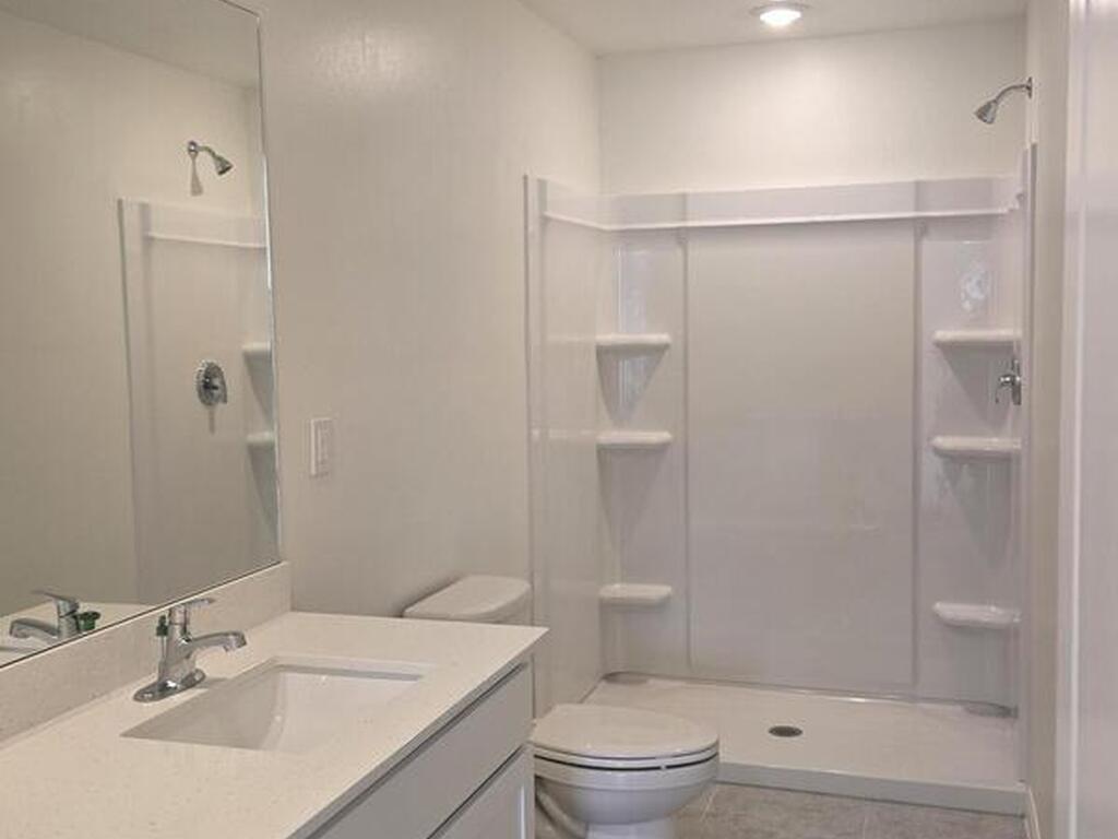 582 SW Richmond Circle, Palm Bay, FL 32908