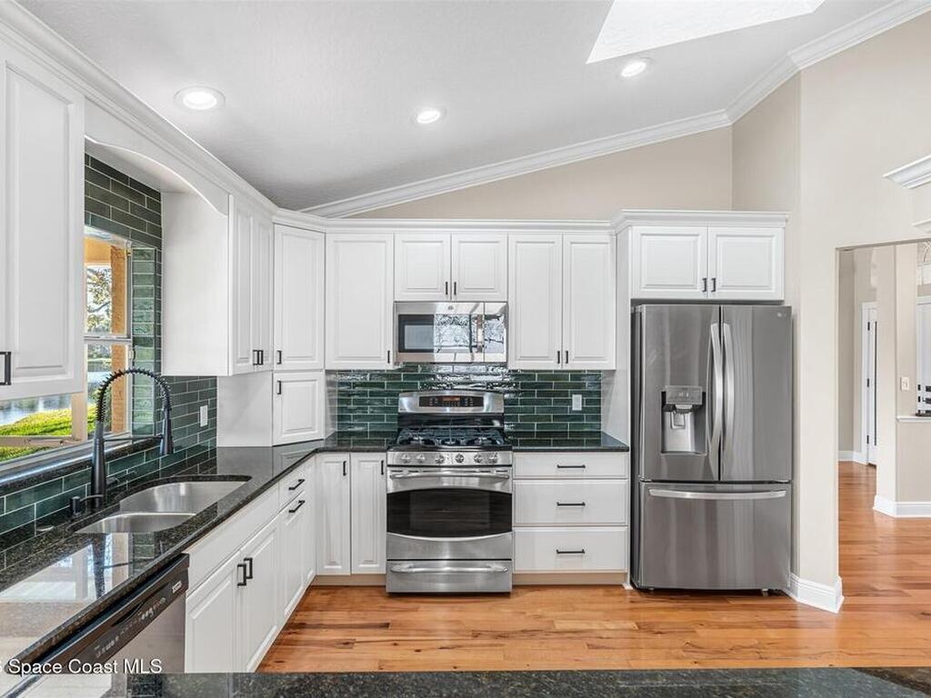 8033 Kingswood Way, Melbourne, FL 32940