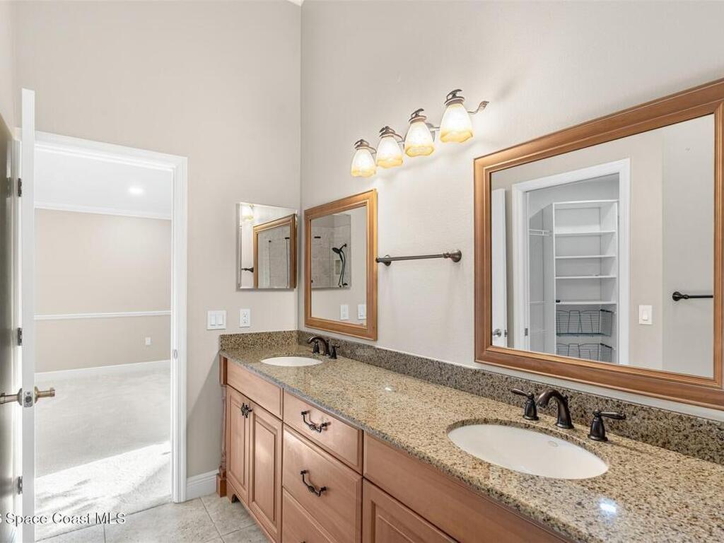 8033 Kingswood Way, Melbourne, FL 32940