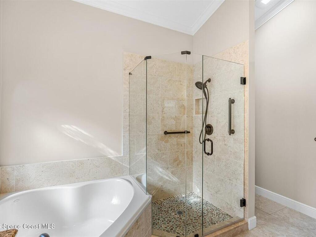 8033 Kingswood Way, Melbourne, FL 32940