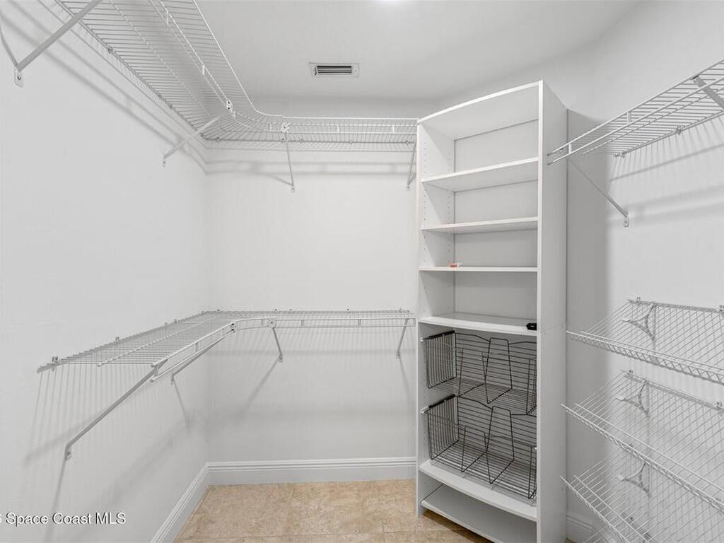 8033 Kingswood Way, Melbourne, FL 32940